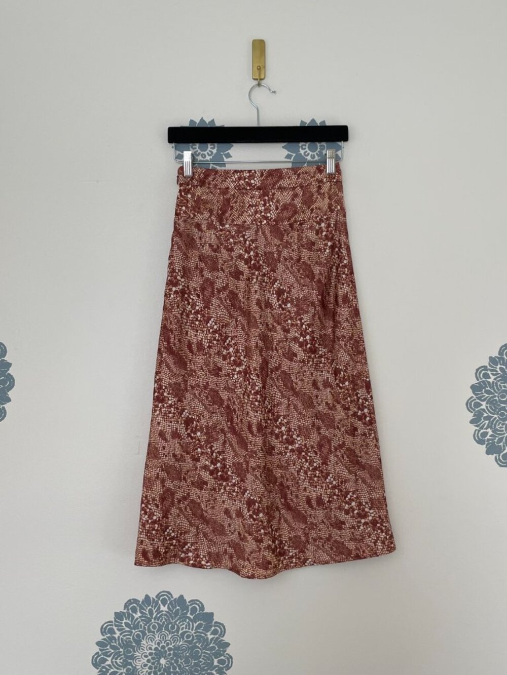Free People Normani Bias Midi Slip Skirt in Snake Print Size 2 - Picture 2 of 6